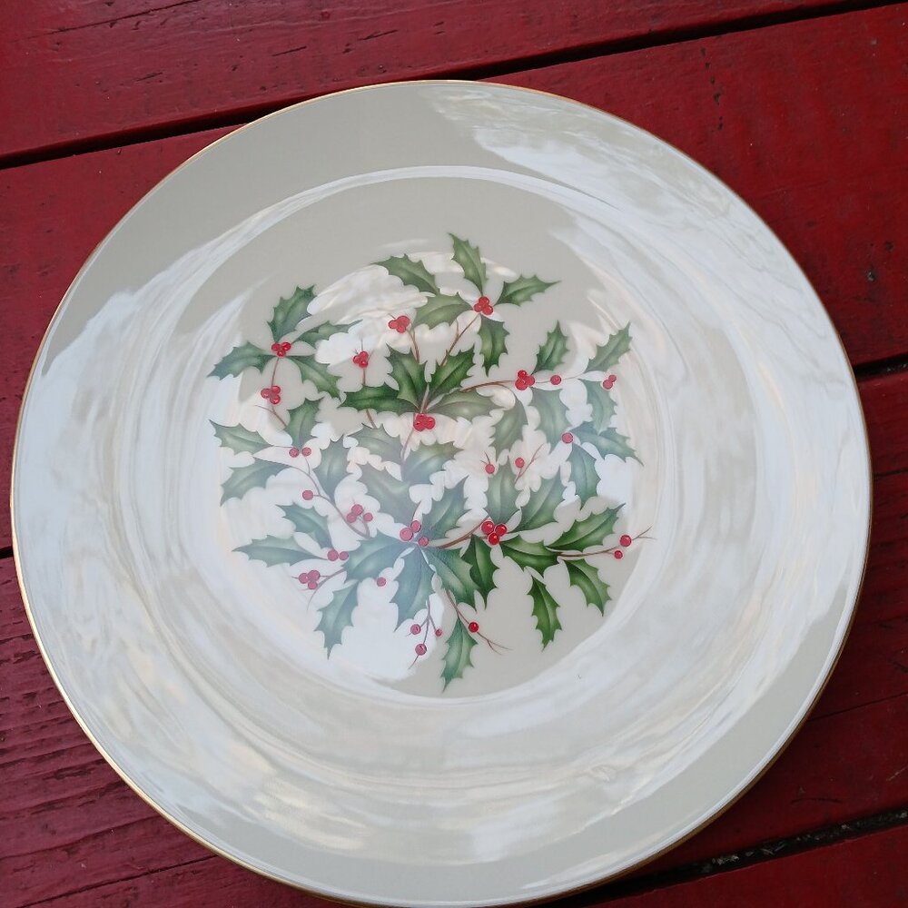 2 Vintage Lenox Special Christmas Motif Dinner Plates 10-1/4"